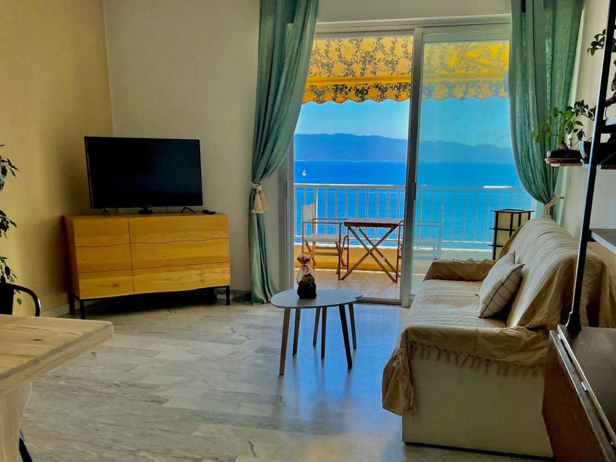Appartement Avec Magnifique Vue Mer Ajaccio  Ngoại thất bức ảnh